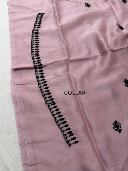 Detailed Lucknowi Chikankari embroidery on the collar of Dusty Mauve linen kurta fabric.