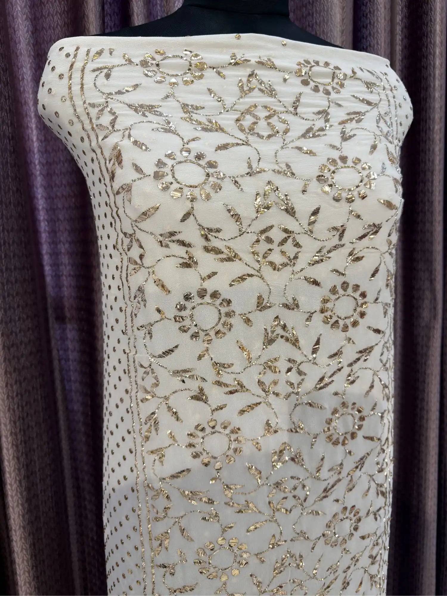 Pure Georgette fabric featuring handcrafted Mukaish and Badla work on a Lucknowi Kurta Set